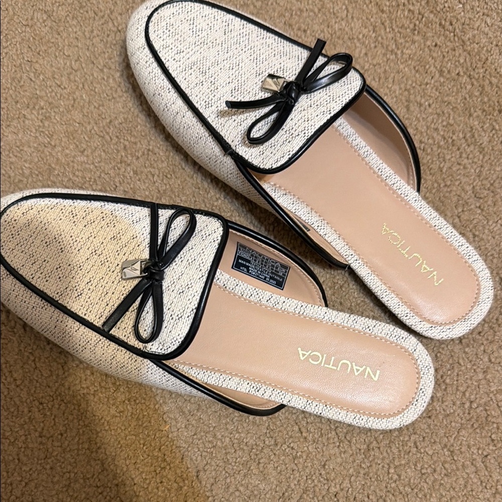 Nautica Cream Slip-On Mules with Black Trim and Bow